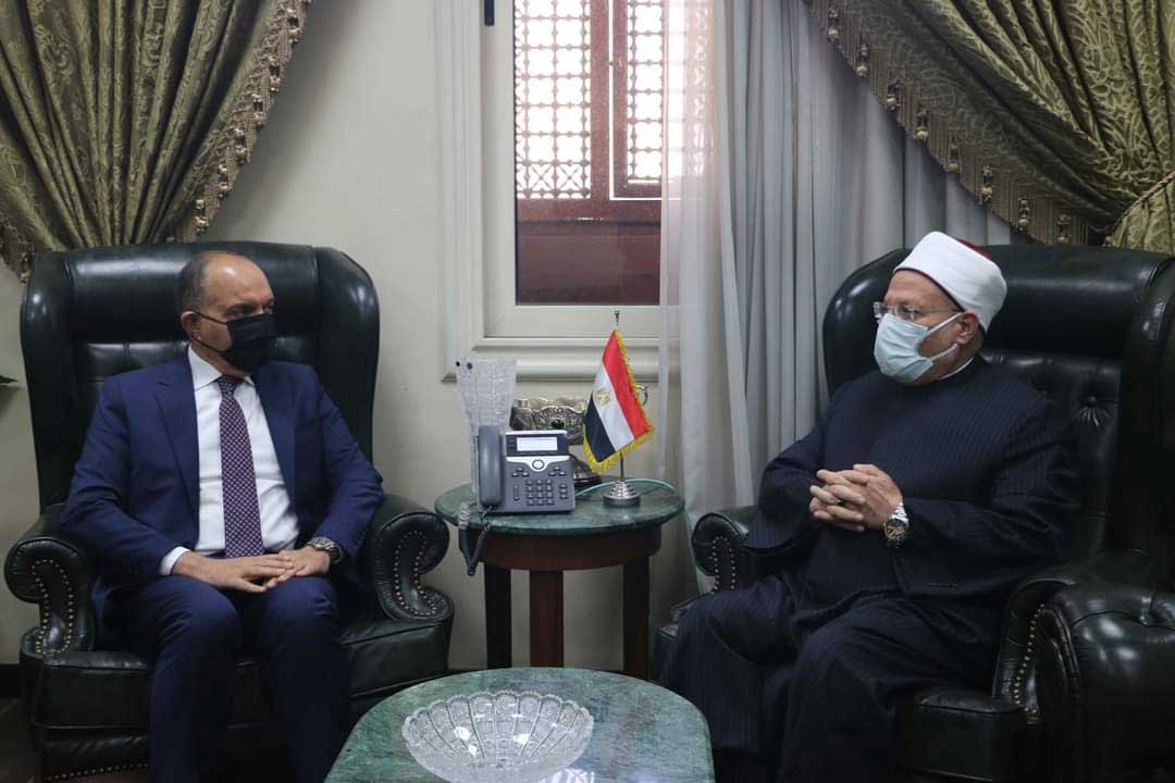 مفتي الجمهورية يستقبل السفير الأردني بالقاهرة لبحث تعزيز التعاون الإفتائي بين دار الإفتاء والأردن