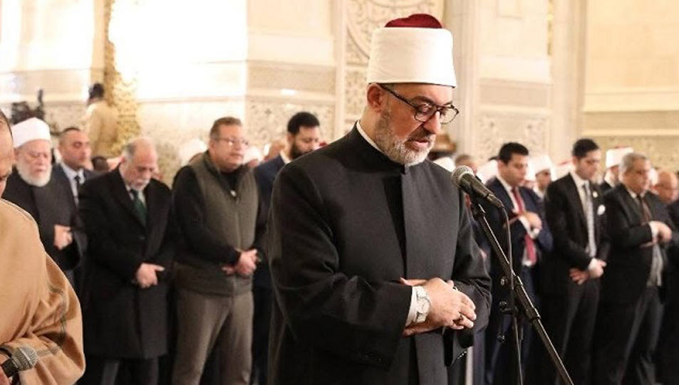 بدعوة كريمة من معالي وزير الأوقاف.. فضيلة مفتي الجمهورية يلقي أول خطبة جمعة من رحاب "مسجد مصر الكبير" بالمركز الثقافي الإسلامي بالعاصمة الإدارية الجديدة بعد ضمه دعويًّا وعلميًّا إلى وزارة الأوقاف.. 