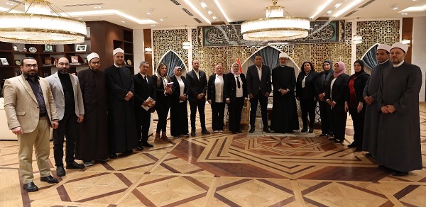 مفتي الجمهورية يستقبل وفد الاتحاد العام لشباب العمال لبحث تعزيز التعاون وعقد الندوات التثقيفية المشتركة
