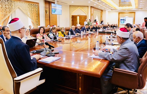 على هامش انعقاد ندوة دار الإفتاء "الفتوى وبناء الإنسان".. المؤشر العالمي للفتوى يدعو لتعظيم دور فتوى دار الإفتاء والأزهر الشريف وتعاضدها مع جهود الدولة لبناء الإنسان