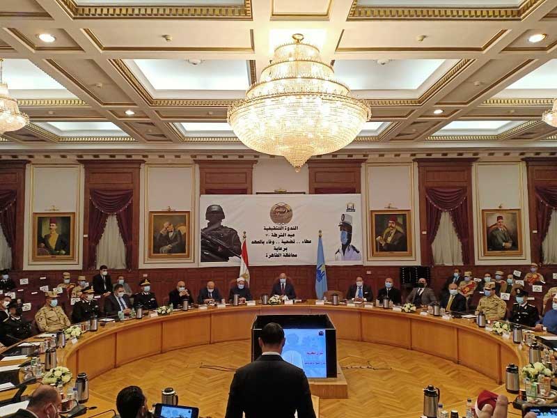 مفتي الجمهورية في كلمته بالندوة التثقيفية بمحافظة القاهرة في الذكرى الـ ٧٠ لعيد الشرطة:  - رجال الشرطة البواسل لم يبخلوا في أي موقف بأن يقدموا أرواحهم لتوفير الأمن والحماية لأبناء الشعب المصري