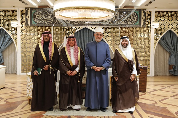 مفتي الجمهورية يستقبل مندوب السعودية الدائم لدى جامعة الدول العربية للتهنئة بشهر رمضان المبارك وبحث تعزيز التعاون المشترك في المجالات العلمية والدعوية 