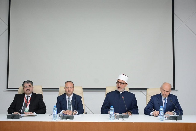 مفتي الجمهورية يُلقي محاضرةً حول "الإنسان في المنظور الحضاري الإسلامي" بمعهد أذربيجان للعلوم الدينية