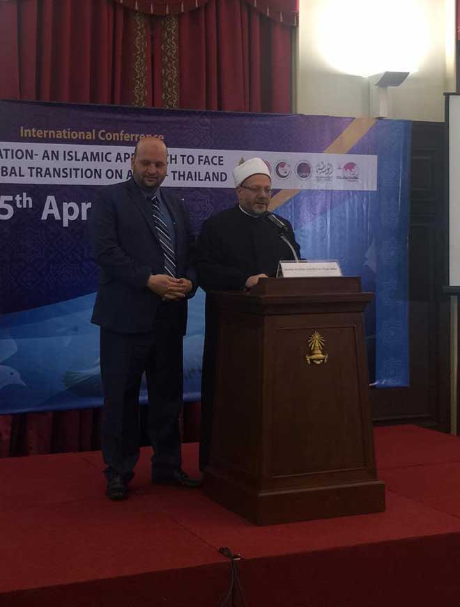 مفتي الجمهورية يحاضر في أكبر جامعة في تايلاند حول الإسلام الصحيح وتجربة دار الإفتاء في مكافحة التطرُّف