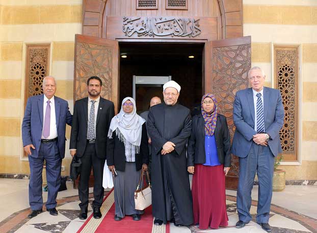 مفتي الجمهورية يستقبل وفدًا من الجامعة الإسلامية بجزر المالديف
