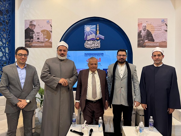 جناح دار الإفتاء المصرية بمعرض الكتاب يناقش "الإفتاء في العصر الرقْمي.. فقه التعامل مع وسائل التواصل الاجتماعي"