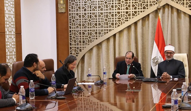 مفتي الجمهورية يستقبل وفدًا من الشركة  "المتحدة" لبحث تعزيز الخدمات الإفتائية على تطبيق "مصر قرآن كريم" وقناة "الناس"