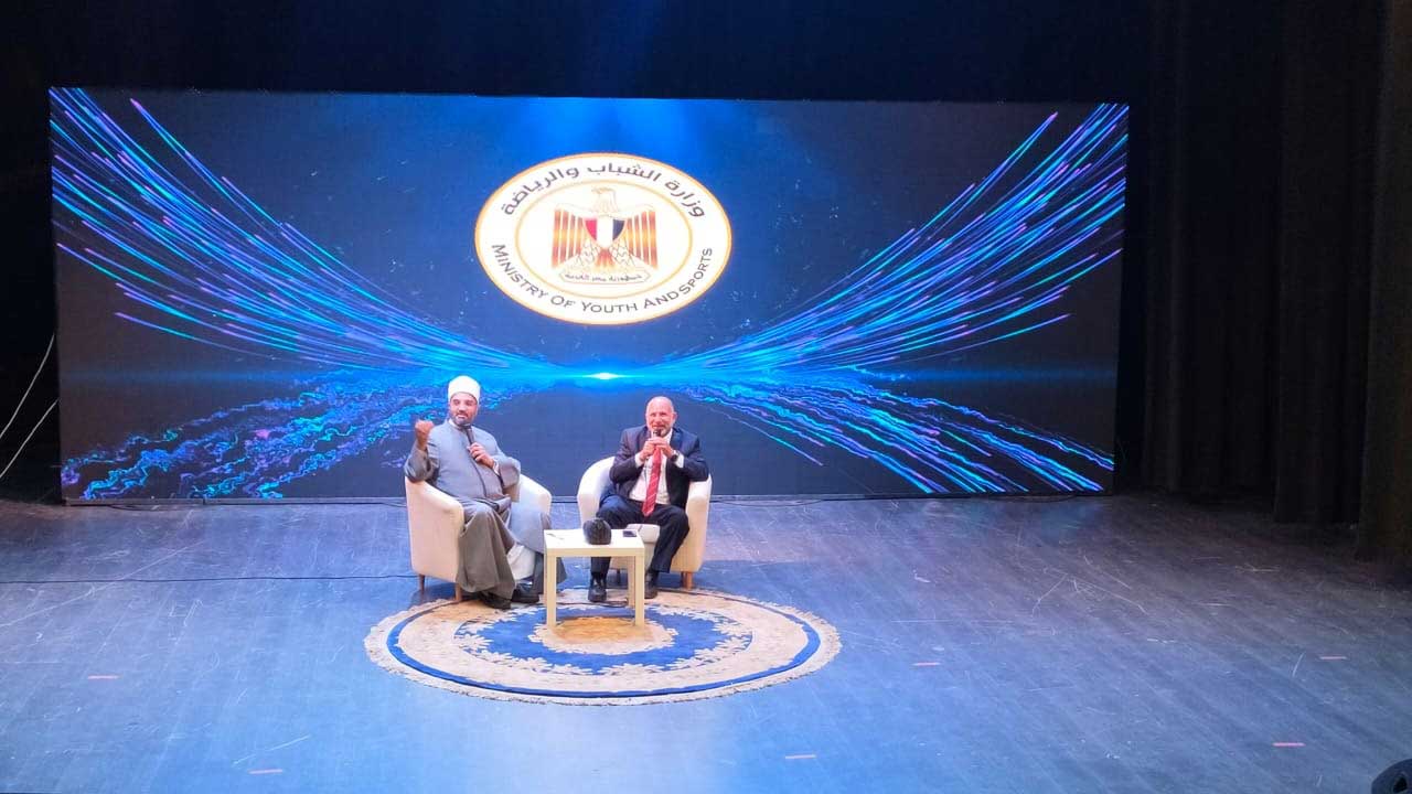 في جلسة تفاعلية ضمن فعاليات ملتقى التوعية الأسرية بوزارة الشباب: - مدير مركز الإرشاد الزواجي بدار الإفتاء:  - لا توجد علاقة إنسانية مكتملة الجوانب كالزواج فهي أشد اكتمالًا من الأبوة والأمومة