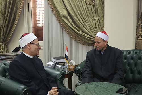 مفتي الجمهورية يستقبل إمام مسجد نيوزيلاندا الذي شهد الأحداث الإرهابية