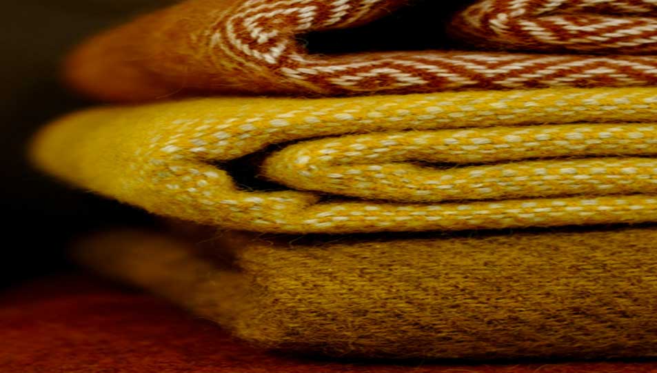 حكم إخراج الزكاة في صورة بطاطين