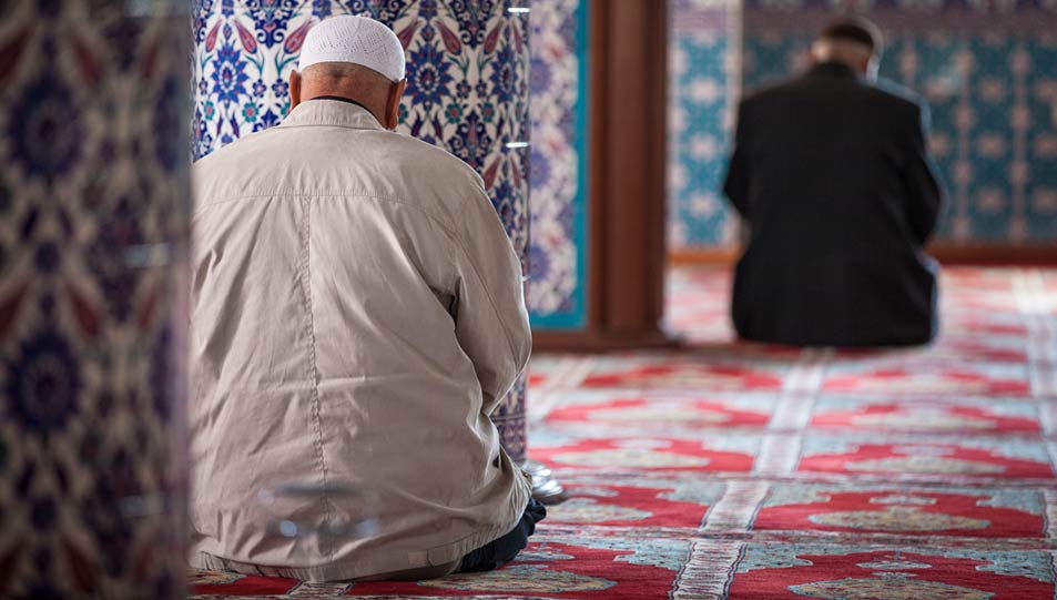 ضابط مهم في الإمامة في الصلاة