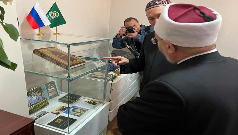 مفتي الجمهورية يقوم بجولة تفقدية بجامعة موسكو الإسلامية.. ويؤكِّد:  التعليم هو الركيزة الأساسية لتشكيل الوعي لدى أي مجتمع