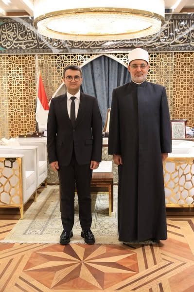 Le Mufti de la République reçoit le directeur exécutif du Centre international de Bakou pour le multiculturalisme afin d’examiner les perspectives de coopération conjointe.