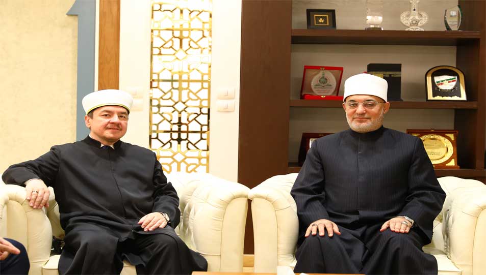 Le Grand Mufti de la République reçoit le Mufti de Pologne pour examiner les moyens de renforcer la coopération bilatérale.