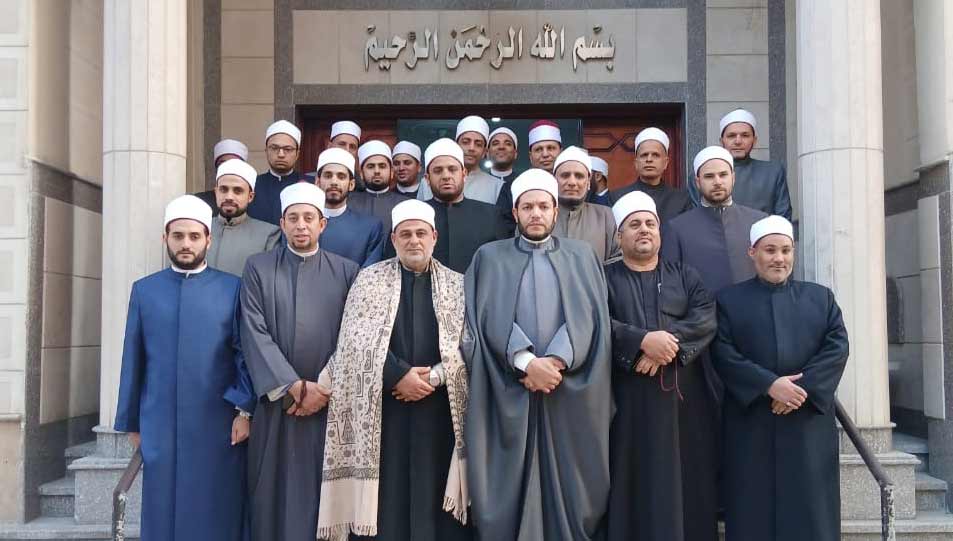 Dar al-Ifta poursuit l’envoi de ses caravanes vers le Nord-Sinaï et organise des sessions de fatwa et des activités culturelles afin de renforcer la sensibilisation et de faire face à l’extrémisme.