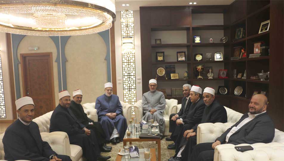 Al-Azhar Delegation Congratulates Newly Appointed Grand Mufti of Egypt, Dr. Nazir Ayyad