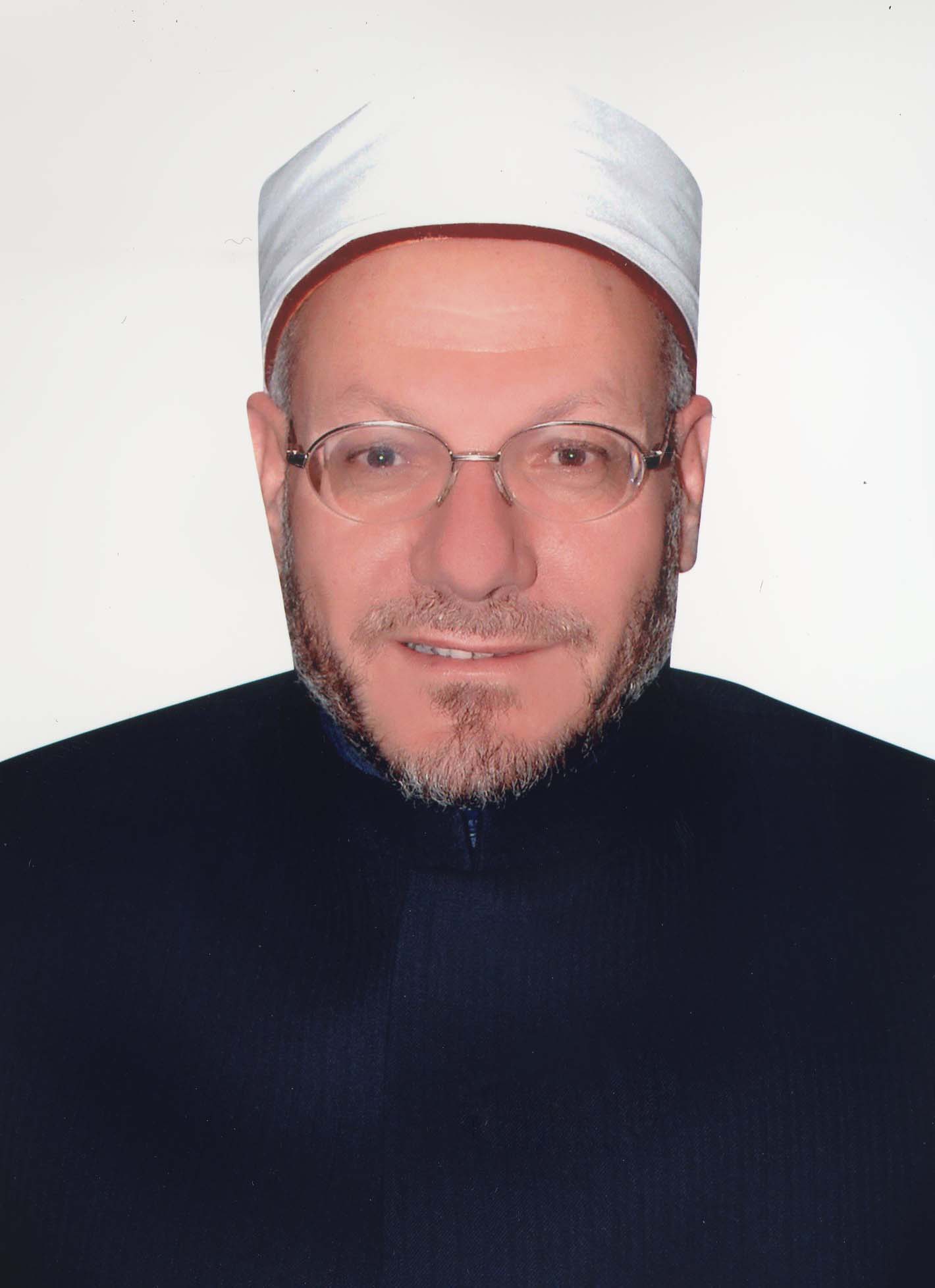 The Grand Mufti of Egypt, Dr. Shawqi Allam, congratulates Diya` Rashwan on his election as the head 