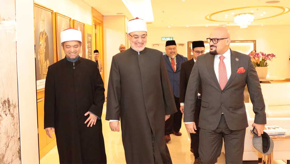 Le Mufti de la République est arrivé dans la capitale malaisienne, Kuala Lumpur, pour une visite officielle de plusieurs jours.