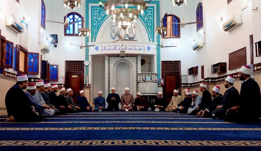 Dar al-Ifta poursuit ses caravanes de fatwa dans le nord du Sinaï, en coopération avec Al-Azhar et le ministère des Waqfs, dans le cadre de ses efforts visant à diffuser une conscience religieuse juste et éclairée.