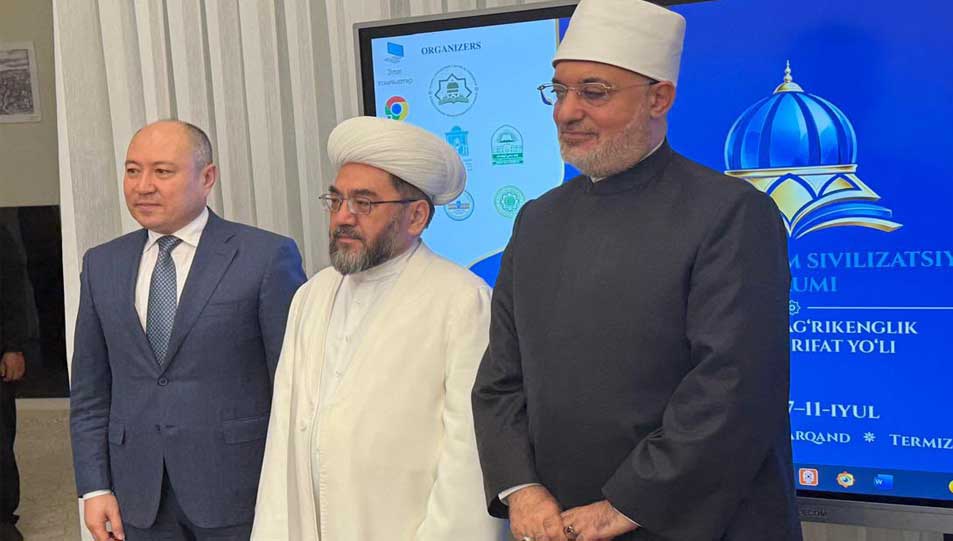 Egypt's Mufti Meets Uzbek Counterpart on the Sidelines of the International Forum on Islamic Civilization