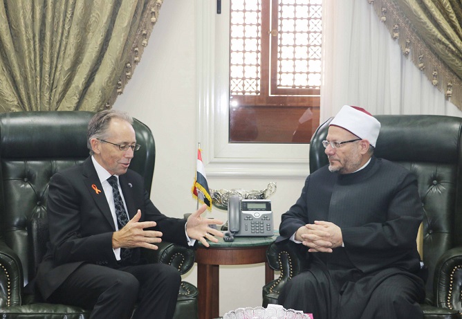 The Australian Ambassador to Cairo Offers Condolences to Egypt's Mufti over the Victims of Al-Rawda Mosque