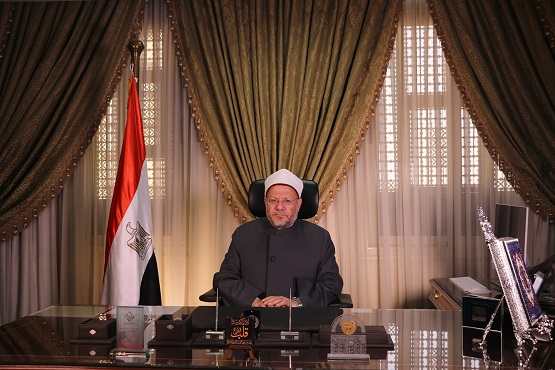 Egypt's President extends service of Egypt's Mufti for another year 