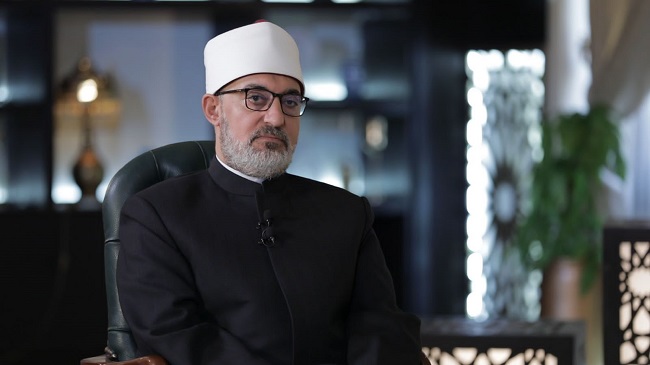 Le Mufti de la République présente ses condoléances pour le décès du Pape François II, Pape de l’Église catholique, et affirme : une personnalité humaniste qui a consacré sa vie à la paix et au rapprochement entre les adeptes des religions.