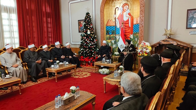 Egypt's Mufti greets Pope Tawadros on Christmas 