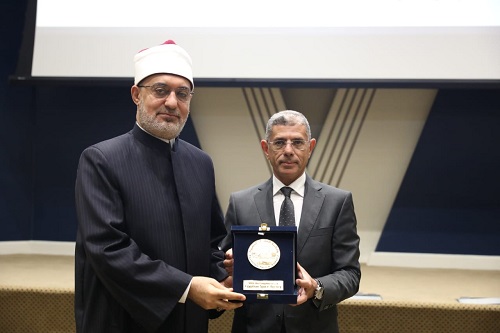 Lors de son allocution à l’occasion du lancement du projet scientifique conjoint entre le Complexe des Recherches Islamiques et l’Agence Spatiale Égyptienne.