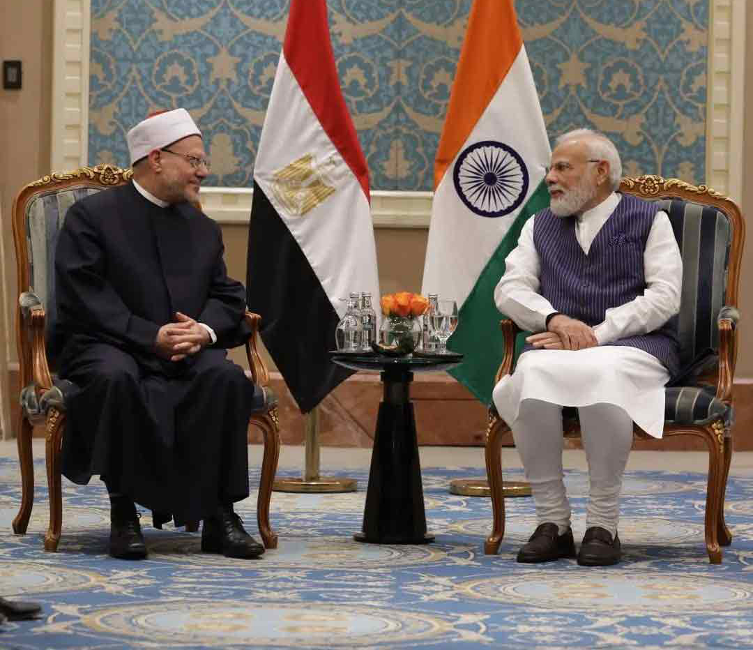 Le Mufti d'Égypte et le Premier ministre indien se sont rencontrés au Caire pour discuter des moyens de coopération religieuse mutuelle.