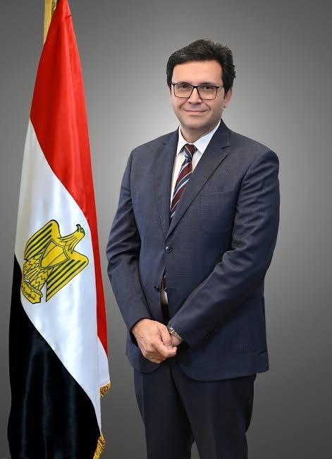 Le Mufti de la République félicite le Ministre de la Culture pour le succès retentissant qu’a connu le Salon international du livre du Caire lors de sa 57ᵉ édition.